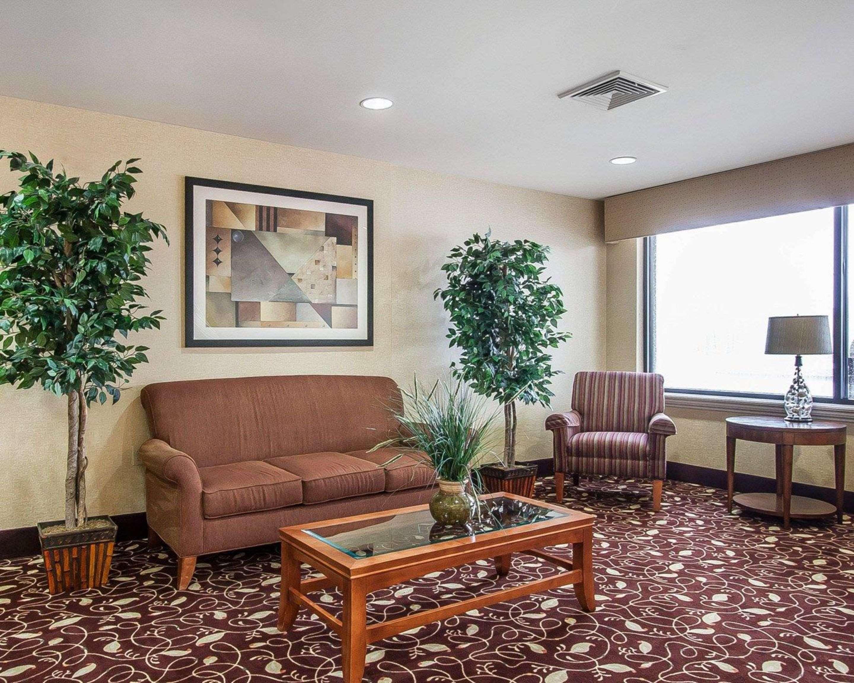 Comfort Inn & Suites Atoka-Millington Exterior photo