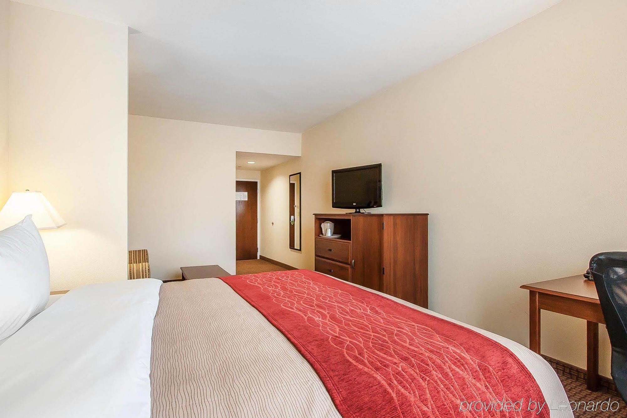Comfort Inn & Suites Atoka-Millington Exterior photo